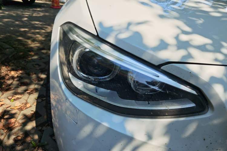Used BMW 1 Series 2013 Facelifted 118i Leading Edition Right Front Headlight