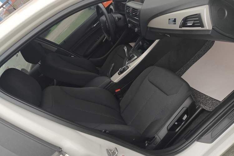 Used BMW 1 Series 2013 Facelifted 118i Leading Edition Right Front Seat