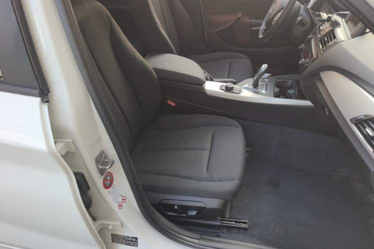 Used BMW 1 Series 2013 Facelifted 118i Leading Edition Right Front Seat