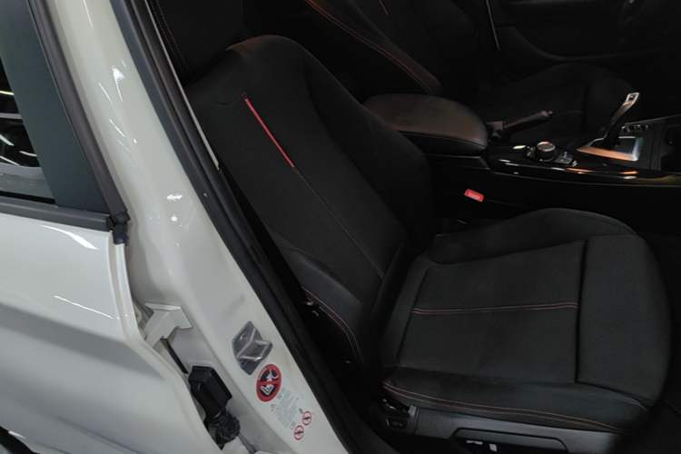 Used BMW 1 Series 2013 Revised 118i Sport Edition Right Front Seat