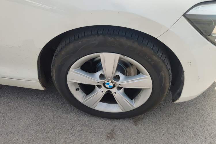 Used BMW 1 Series 2013 Revised 118i Sport Edition Right Front Wheel Hub