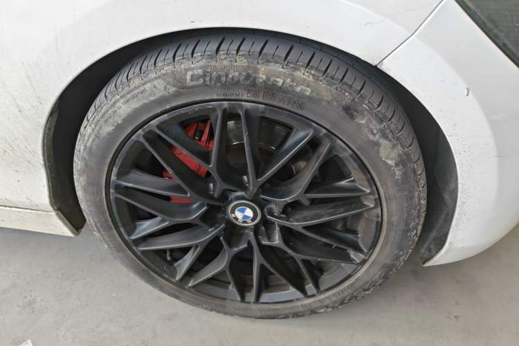 Used BMW 1 Series 2013 Revised 116i Leading Edition Right Front Wheel Hub