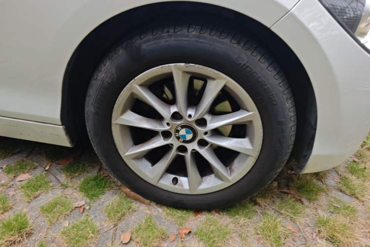 Used BMW 1 Series 2013 Revised 116i Urban Edition Right Front Wheel Hub
