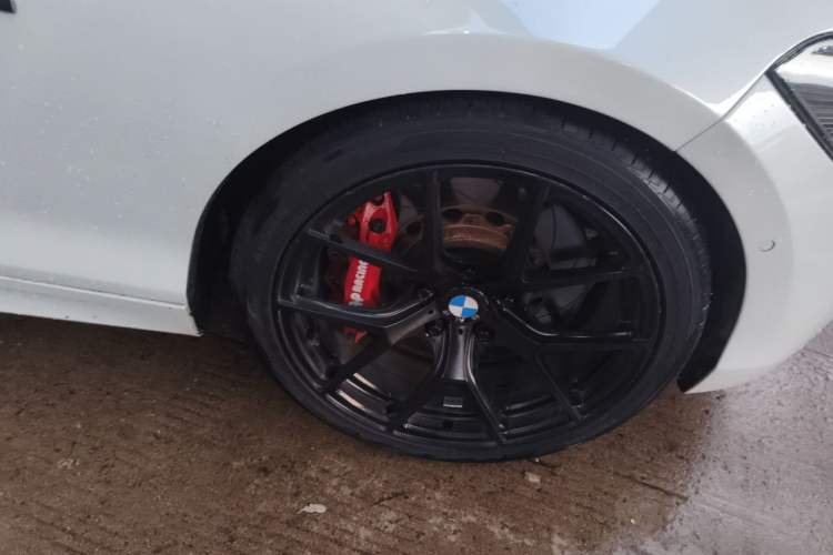 Used BMW 1 Series 2013 Revised 118i Sport Edition Right Front Wheel Hub