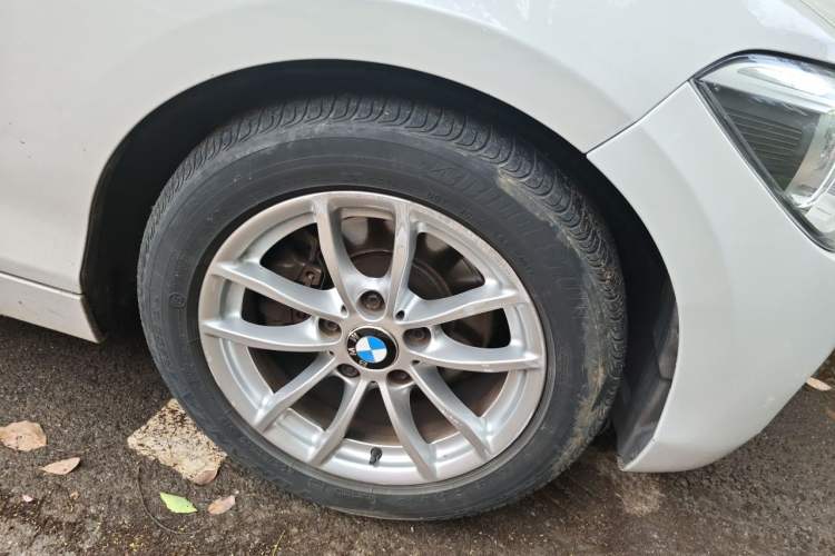 Used BMW 1 Series 2013 Facelifted 118i Leading Edition Right Front Wheel Hub