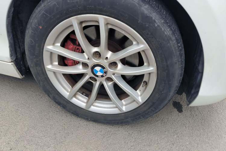 Used BMW 1 Series 2013 Facelifted 118i Leading Edition Right Front Wheel Hub