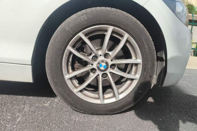 Used BMW 1 Series 2013 Facelifted 118i Leading Edition Right Front Wheel Hub