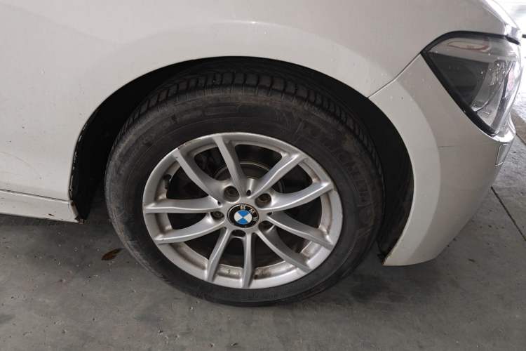 Used BMW 1 Series 2013 Facelifted 118i Leading Edition Right Front Wheel Hub