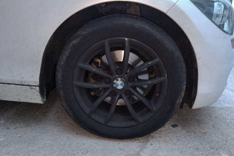 Used BMW 1 Series 2013 Facelifted 118i Leading Edition Right Front Wheel Hub
