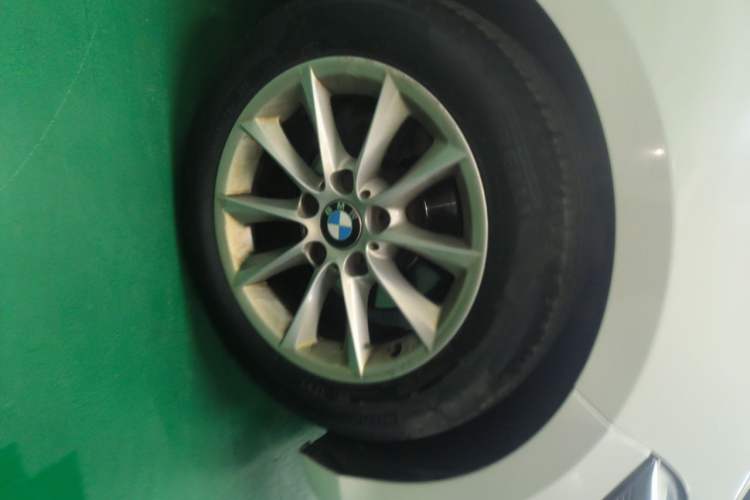 Used BMW 1 Series 2013 Revised 116i Urban Edition Right Front Wheel Hub