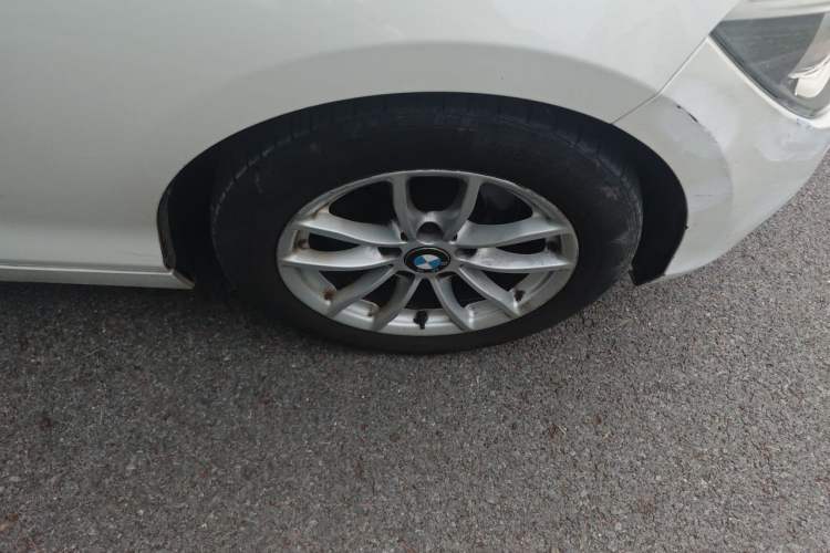 Used BMW 1 Series 2013 Facelifted 118i Leading Edition Right Front Wheel Hub