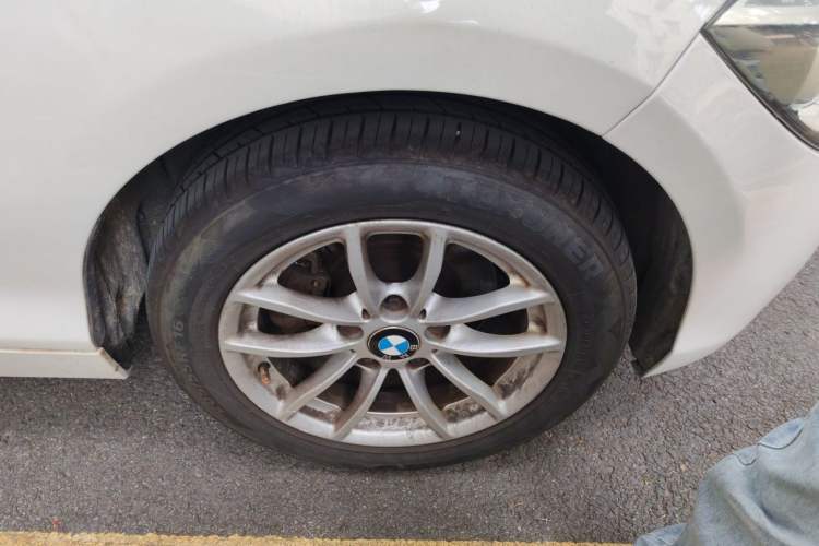 Used BMW 1 Series 2013 Facelifted 118i Leading Edition Right Front Wheel Hub