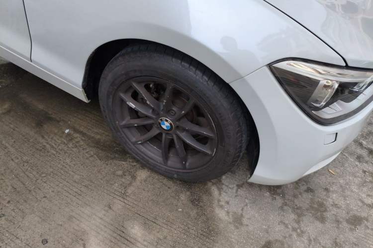 Used BMW 1 Series 2013 Facelifted 118i Leading Edition Right Front Wheel Hub