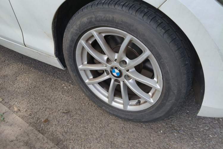 Used BMW 1 Series 2013 Facelifted 118i Leading Edition Right Front Wheel Hub