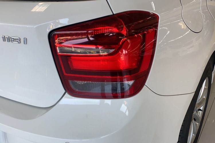 Used BMW 1 Series 2013 Facelifted 118i Leading Edition Right Rear Taillight