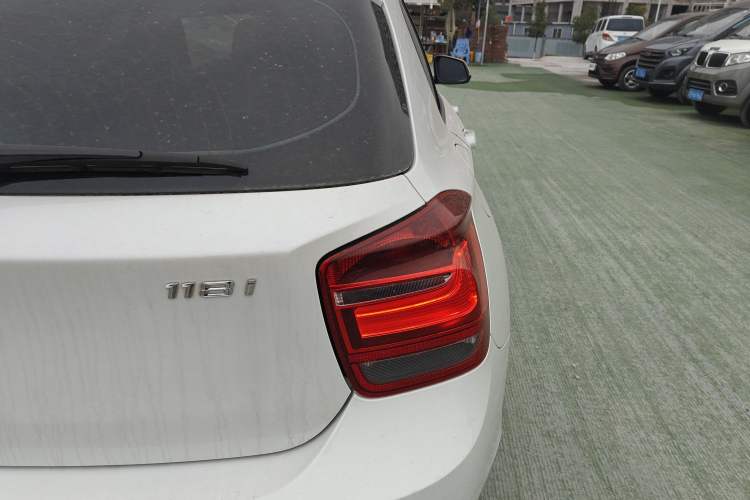 Used BMW 1 Series 2013 Facelifted 118i Leading Edition Right Rear Taillight