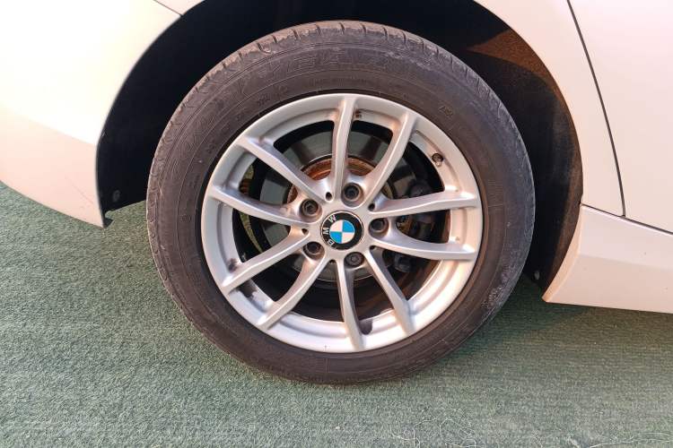 Used BMW 1 Series 2013 Facelifted 118i Leading Edition Right Rear Wheel Hub