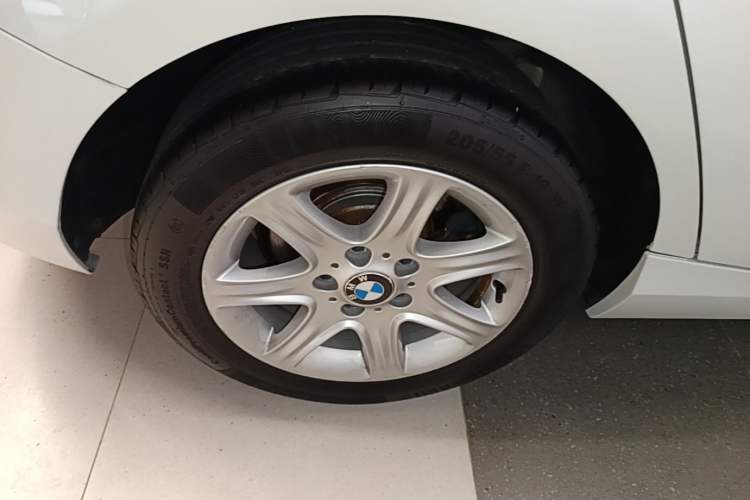 Used BMW 1 Series 2013 Revised 116i Leading Edition Right Rear Wheel Hub