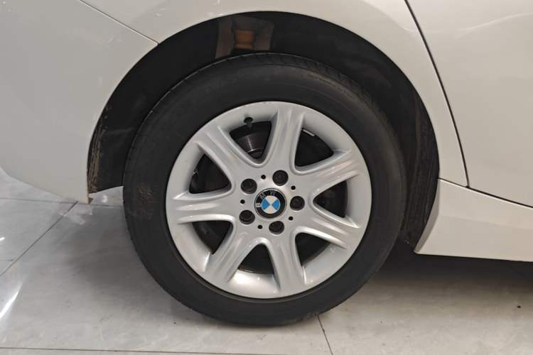 Used BMW 1 Series 2013 Revised 116i Leading Edition Right Rear Wheel Hub