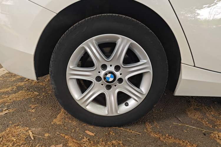 Used BMW 1 Series 2013 Revised 116i Leading Edition Right Rear Wheel Hub