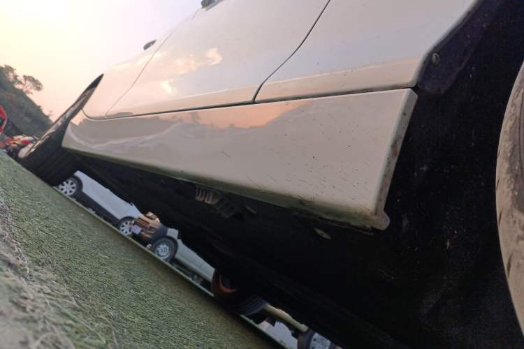 Used BMW 1 Series 2013 Facelifted 118i Leading Edition Right Side Sill