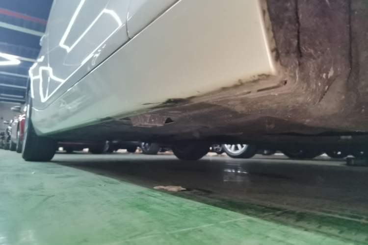 Used BMW 1 Series 2013 Revised 118i Sport Edition Right Side Sill