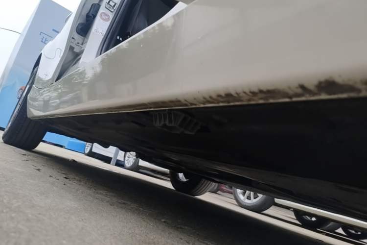 Used BMW 1 Series 2013 Revised 118i Sport Edition Right Side Sill