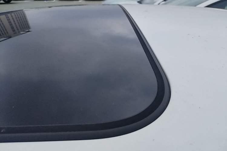 Used BMW 1 Series 2013 Facelifted 118i Leading Edition Roof