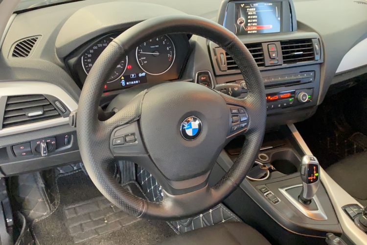 Used BMW 1 Series 2013 Facelifted 118i Leading Edition Steering Wheel