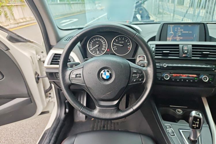 Used BMW 1 Series 2013 Facelifted 118i Leading Edition Steering Wheel