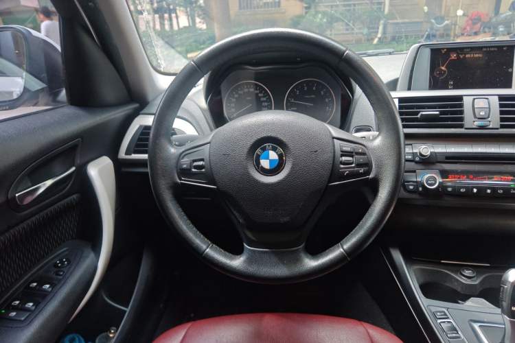 Used BMW 1 Series 2013 Facelifted 118i Leading Edition Steering Wheel