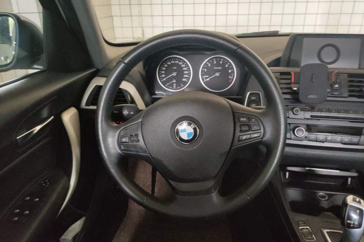 Used BMW 1 Series 2013 Facelifted 118i Leading Edition Steering Wheel