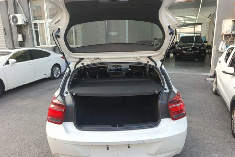 Used BMW 1 Series 2013 Facelifted 118i Leading Edition Trunk