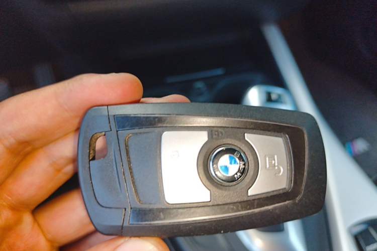 Used BMW 1 Series 2013 Facelifted 118i Leading Edition Vehicle Key