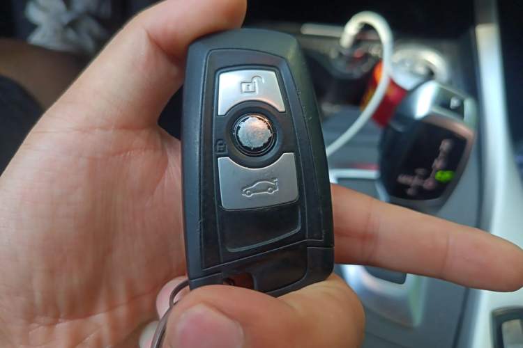 Used BMW 1 Series 2013 Facelifted 118i Leading Edition Vehicle Key