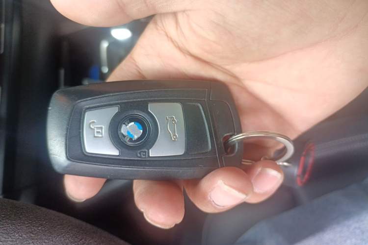 Used BMW 1 Series 2013 Facelifted 118i Leading Edition Vehicle Key
