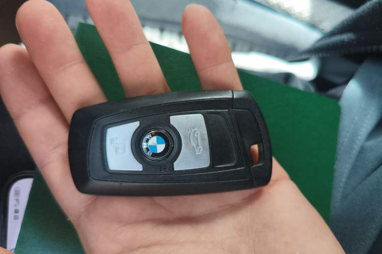 Used BMW 1 Series 2013 Facelifted 118i Leading Edition Vehicle Key