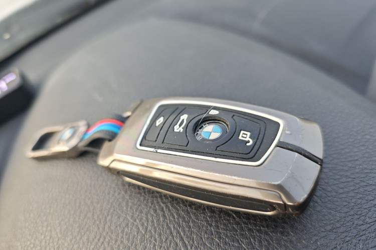 Used BMW 1 Series 2013 Facelifted 118i Leading Edition Vehicle Key