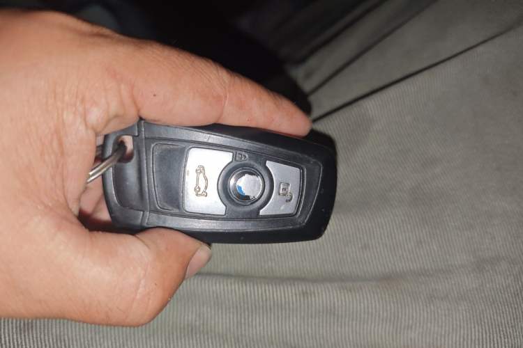 Used BMW 1 Series 2013 Facelifted 118i Leading Edition Vehicle Key
