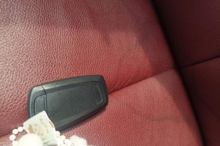 Used BMW 1 Series 2013 Facelifted 118i Leading Edition Vehicle Key