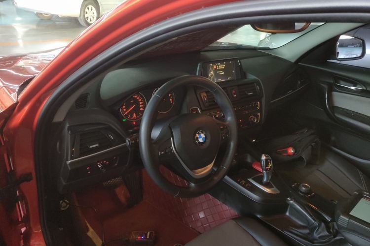 Used BMW 1 Series 2013 Revised 116i Urban Edition Center Console