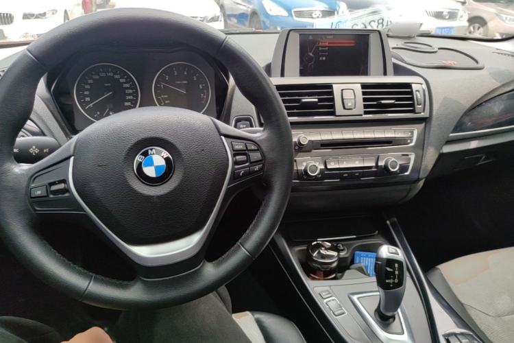 Used BMW 1 Series 2013 Revised 116i Urban Edition Center Console