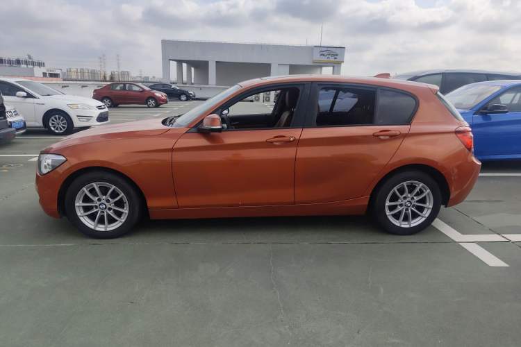 Used BMW 1 Series 2013 Facelifted 118i Leading Edition Exterior 3