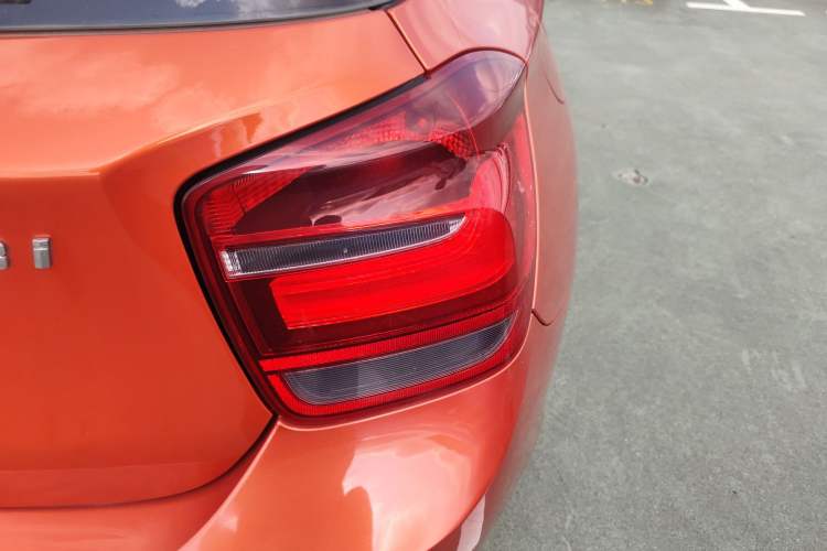 Used BMW 1 Series 2013 Facelifted 118i Leading Edition Exterior 6