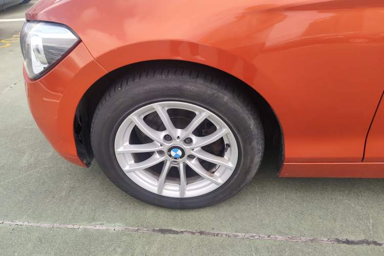 Used BMW 1 Series 2013 Facelifted 118i Leading Edition Exterior 7