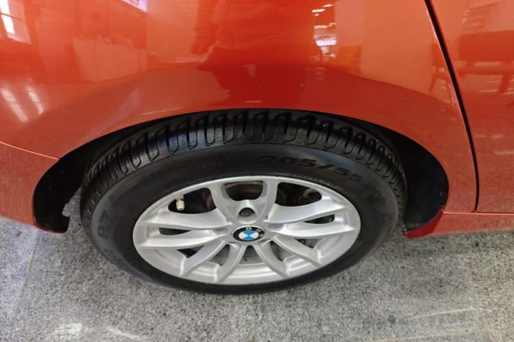 Used BMW 1 Series 2013 Facelifted 118i Leading Edition Exterior 7