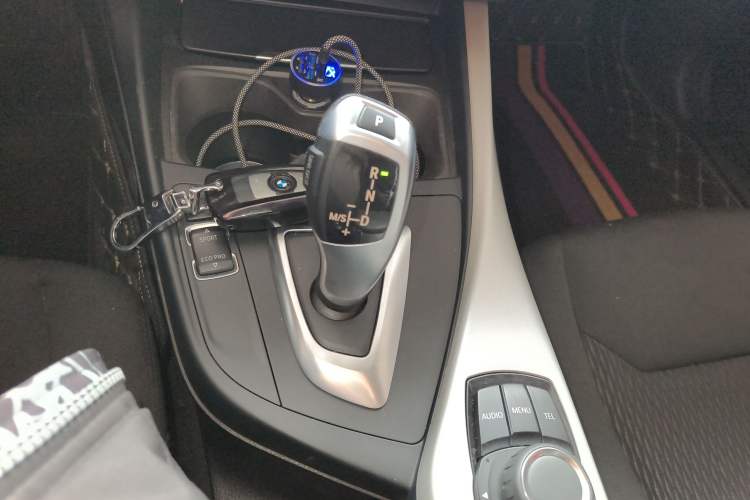 Used BMW 1 Series 2013 Facelifted 118i Leading Edition Gear Lever