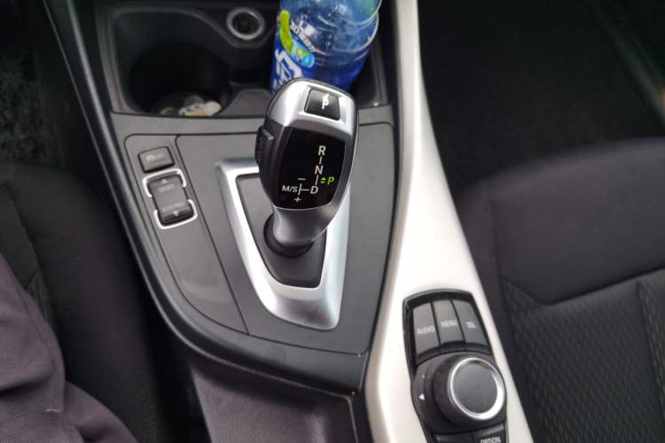 Used BMW 1 Series 2013 Revised 116i Leading Edition Gear Lever
