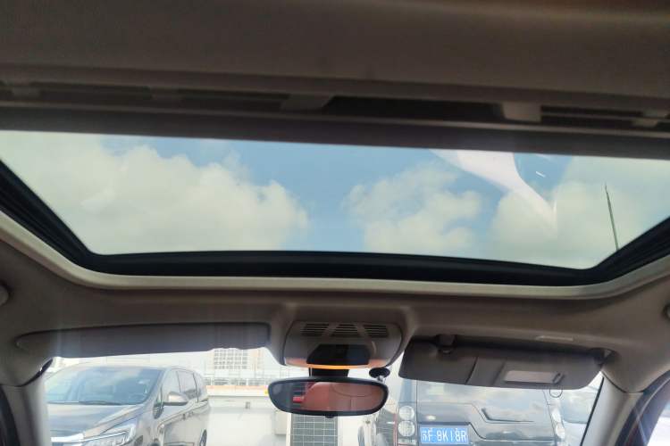 Used BMW 1 Series 2013 Facelifted 118i Leading Edition Headliner