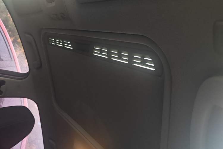 Used BMW 1 Series 2013 Revised 118i Sport Edition Headliner